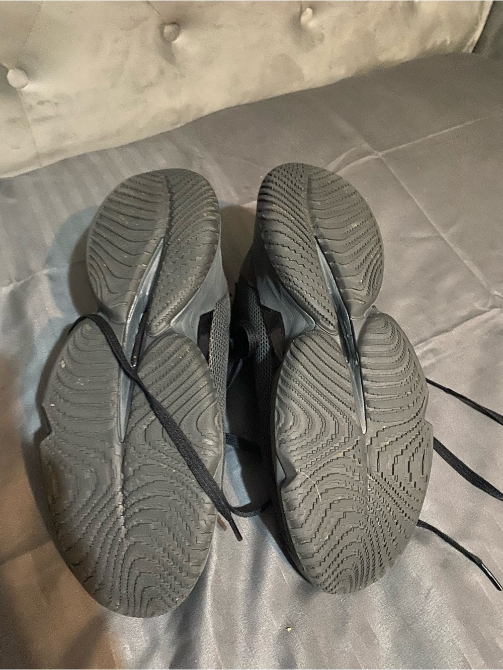 Black Athletic Sneakers - Textured Sole